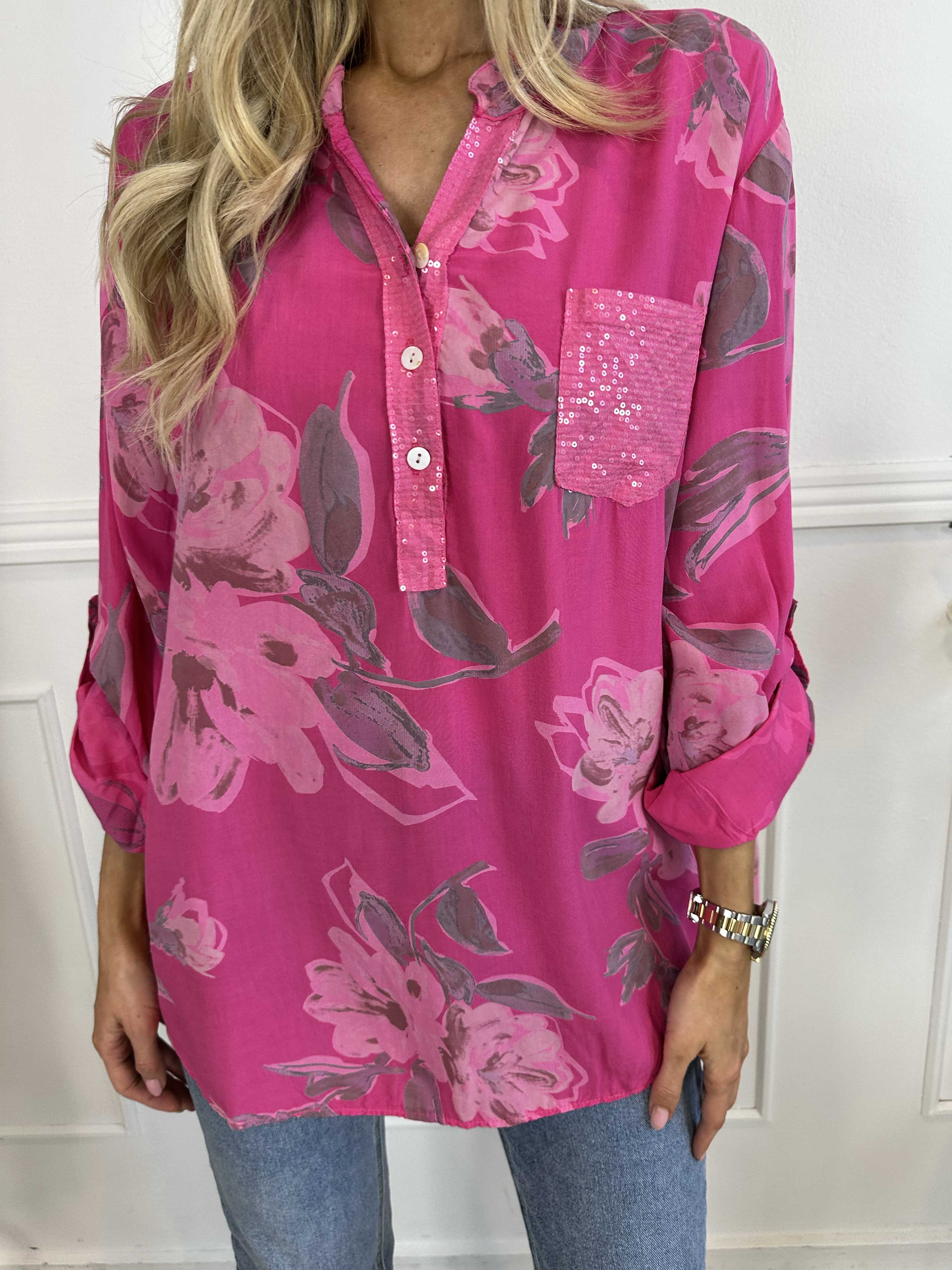 Ella - Söt tunika i viskos med blommiga motiv